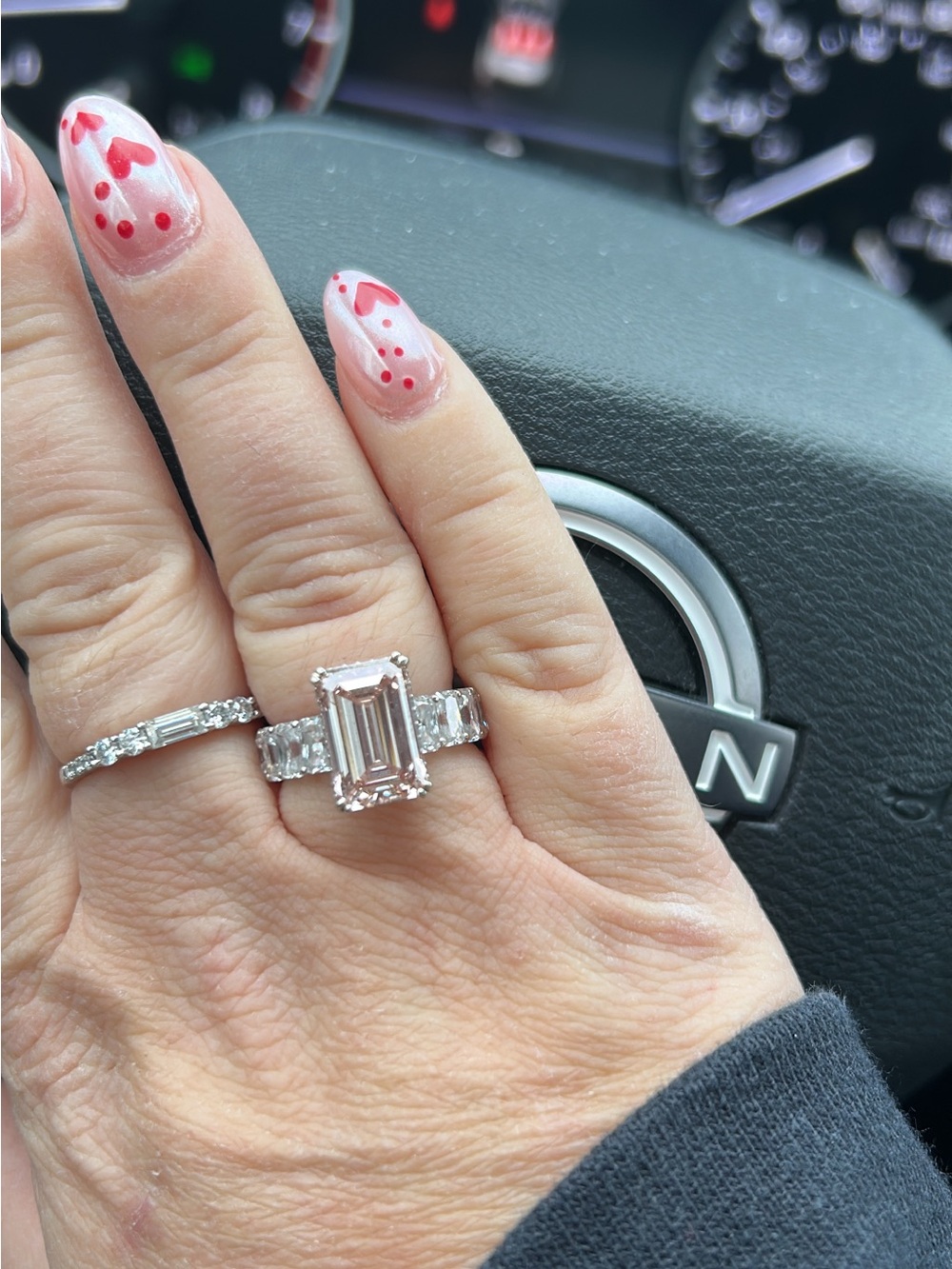 5ct pink lab diamond set in white gold